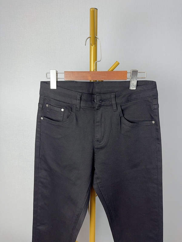 ブランドジーンズ着用イメージ